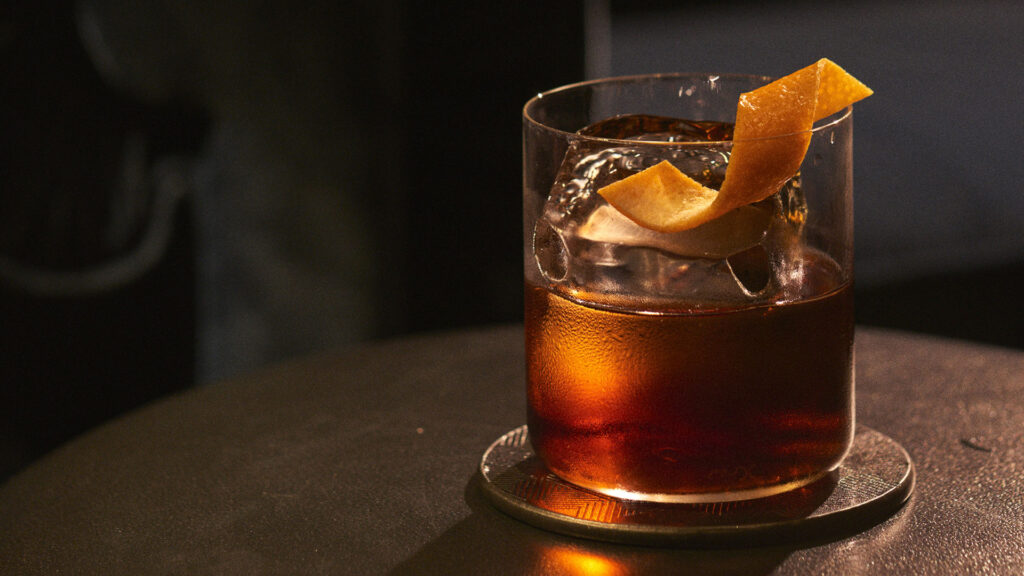 Negroni affinato in botte Manhattan