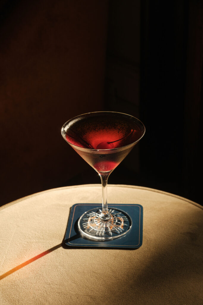 I classici a base pisco si degustano al Bar de Lima