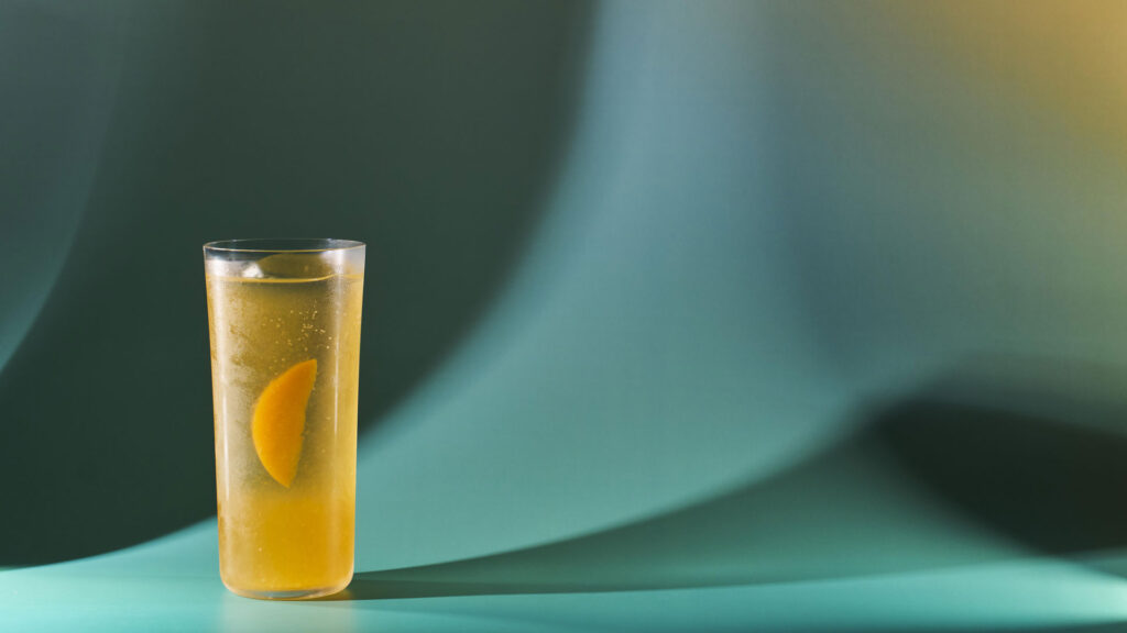 Il cocktail Wasabi Highball di Jigger & Pony
