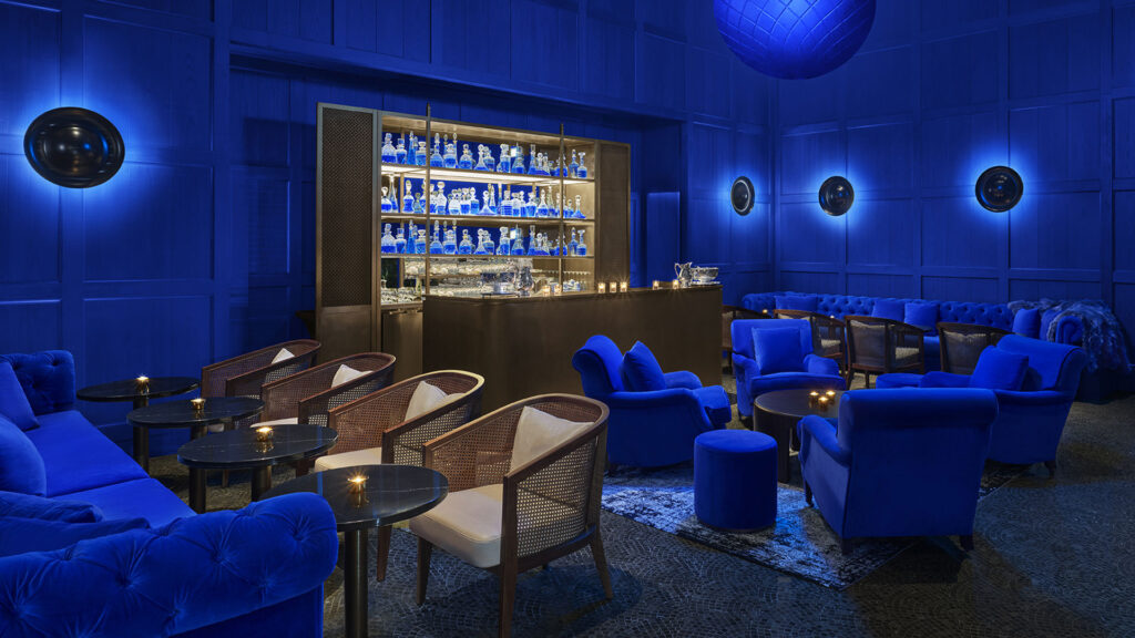 Punch Room Lobby Bar