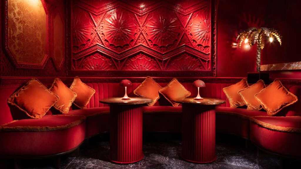 Sala interna del Morgana Cocktail Club
