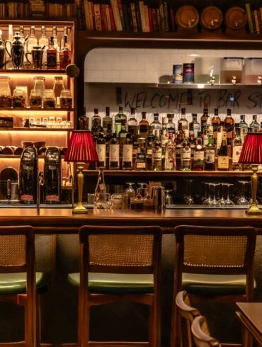 Bar Stormy sedute al bancone