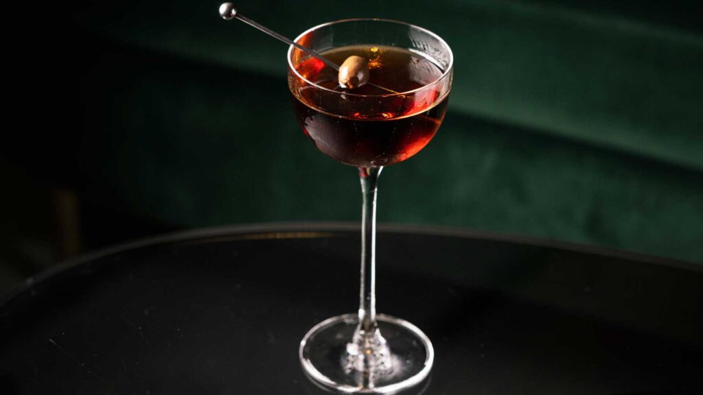 Cocktail Arts Bar