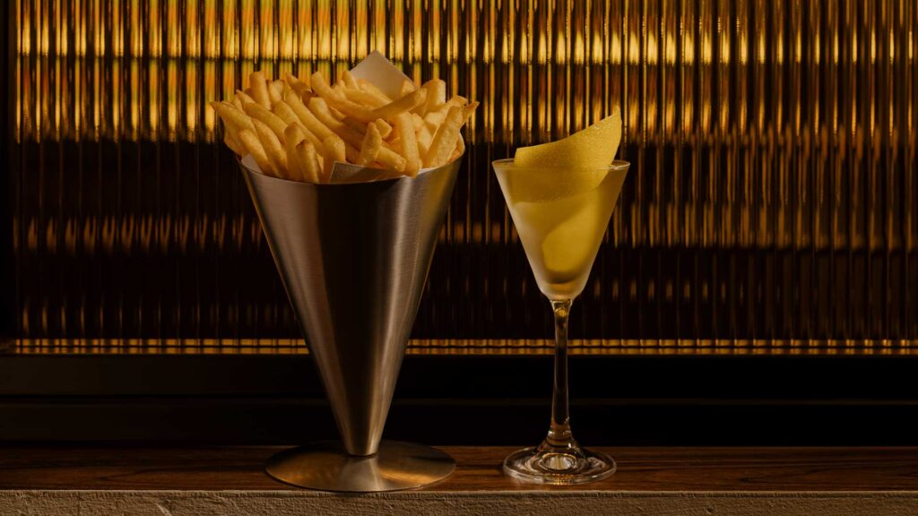 MF Martini e Fries della drink list Timeless Chapter II