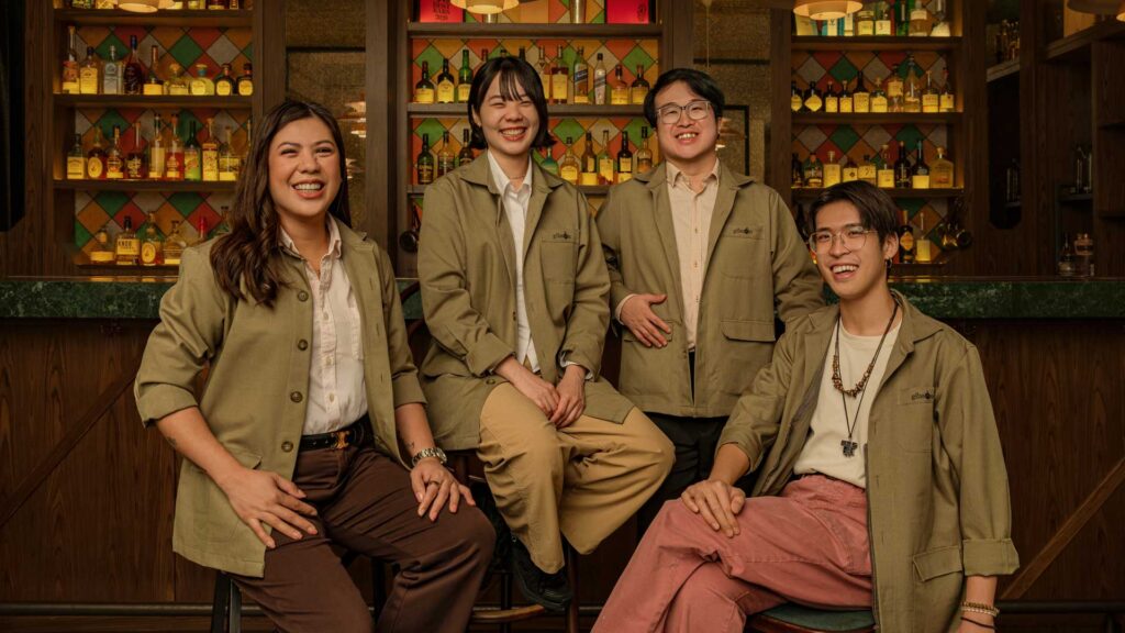 Team di Gibson Singapore