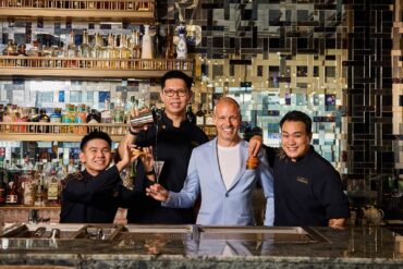 Alexandre Philippe Renoue e il team di Bar Trigona