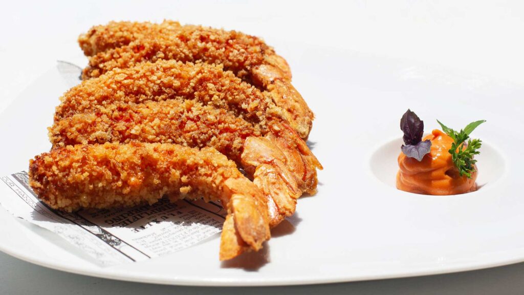 I gamberi fritti al panko con crema di pomodorini semi dry