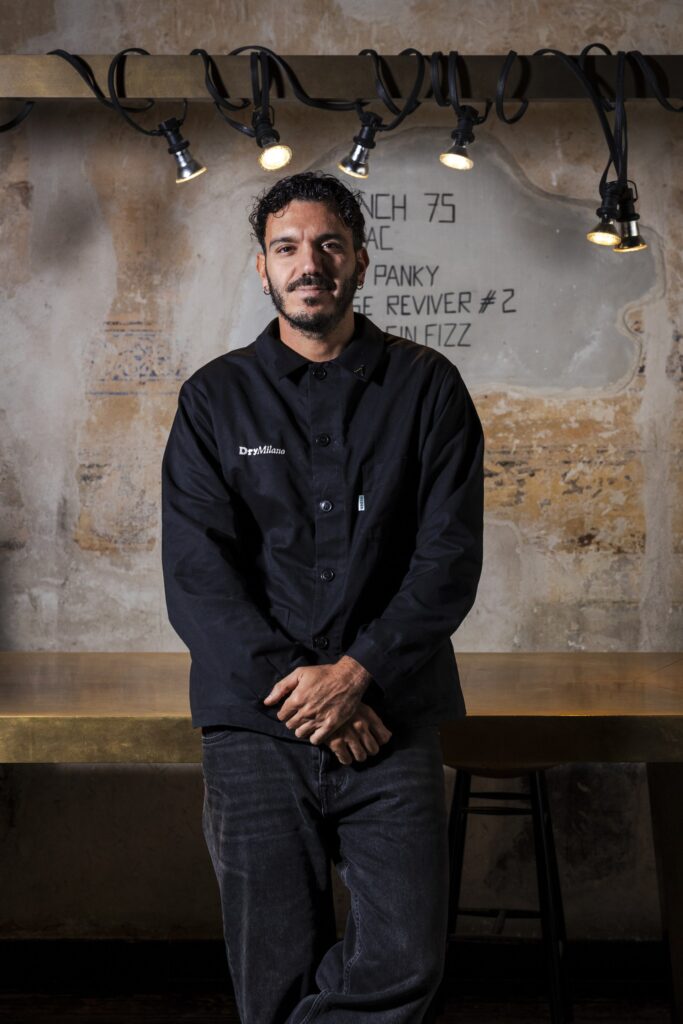 DryMilano compie 13 anni. Edris Al Malat bar manager